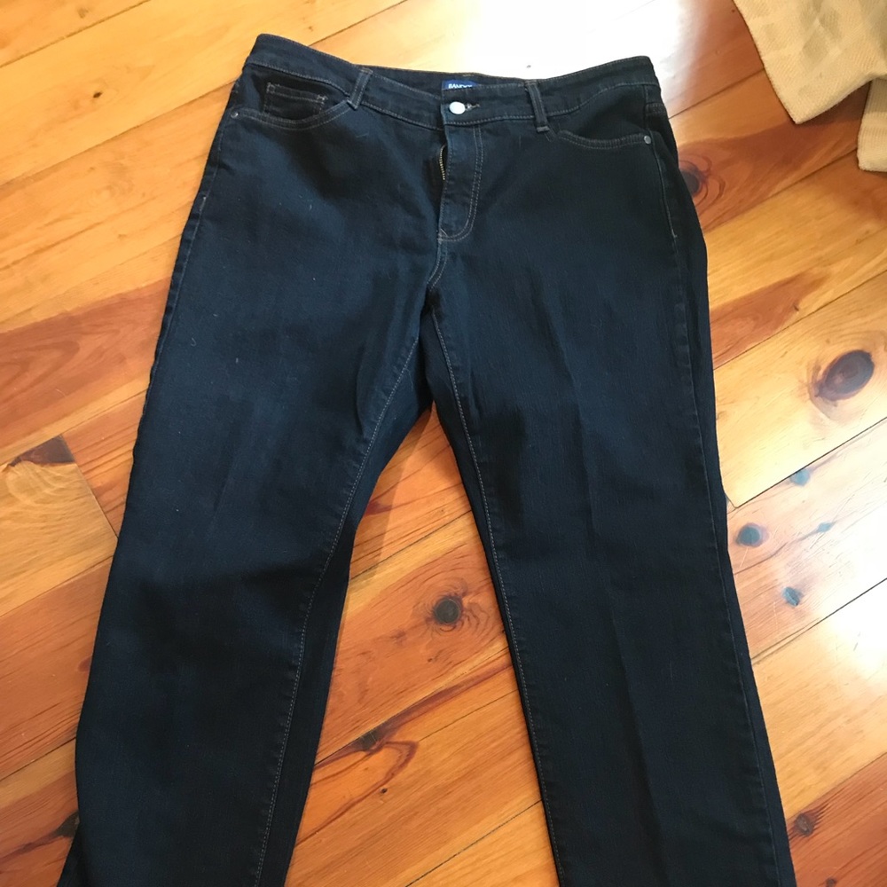 Bandolino Size 14 dark blue jeans